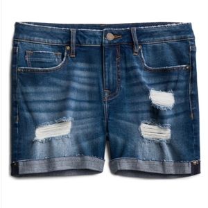 Vigoss Pixie Cuffed Frayed Hem Shorts